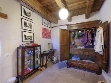 Castello Di Postignano Relais Hotel 4*