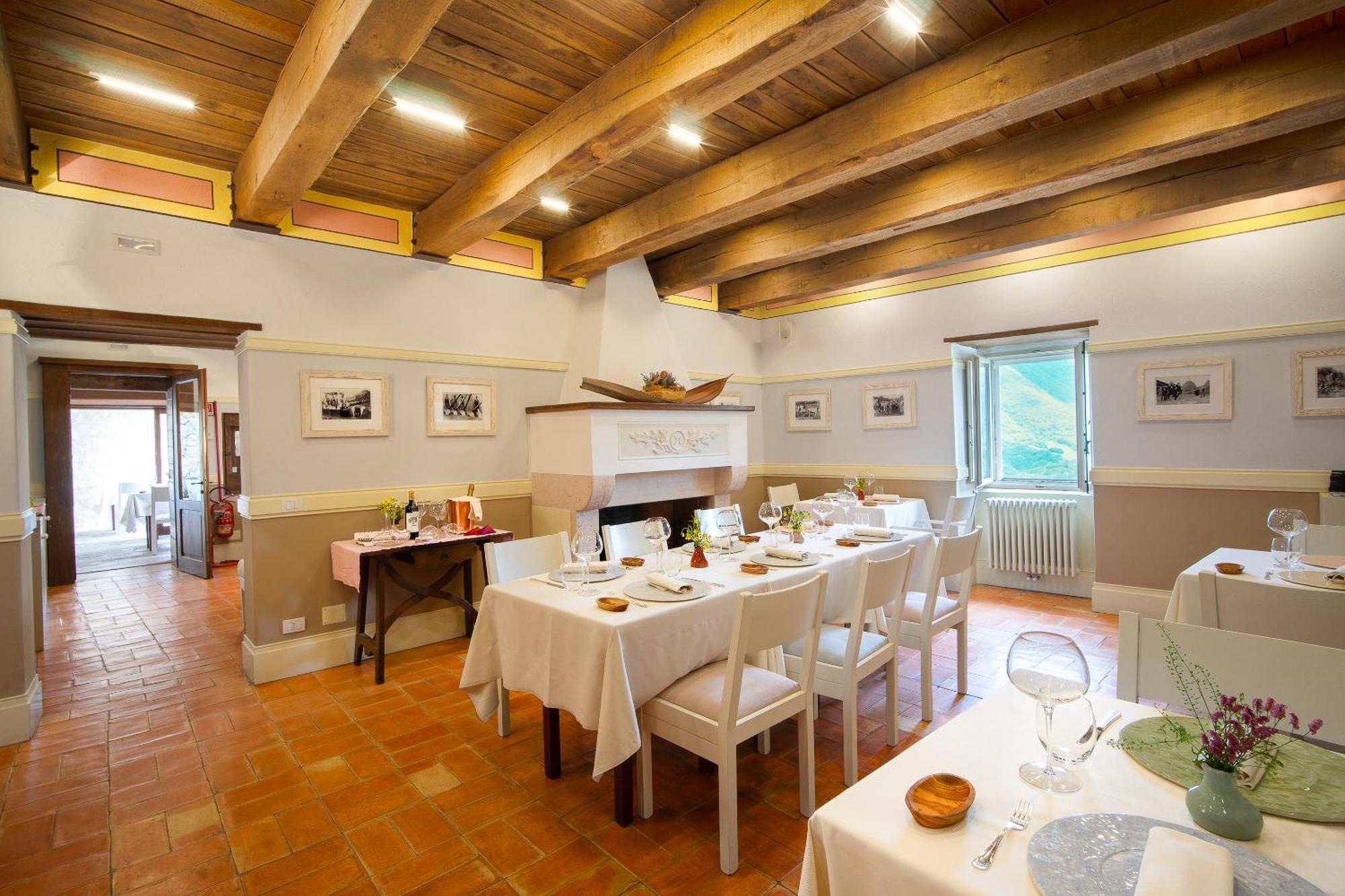 Hotel Castello Di Postignano Relais Sellano